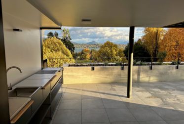 3 Bedrooms Flat, Custom built flat