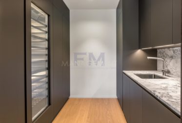 3 Bedrooms Flat, Custom built flat