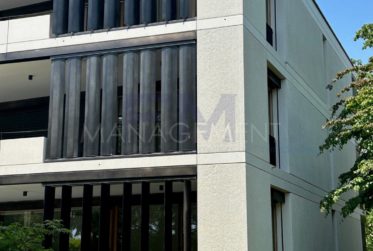 3 Bedrooms Flat, Custom built flat