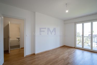1 Bedrooms Flat
