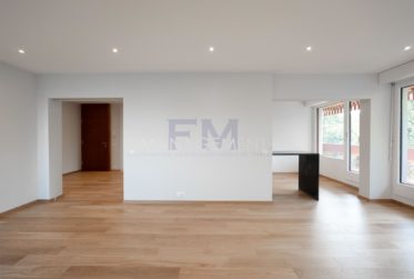 4 Bedrooms Flat