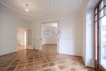2 Bedrooms Flat