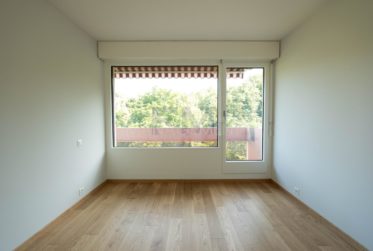 4 Bedrooms Flat