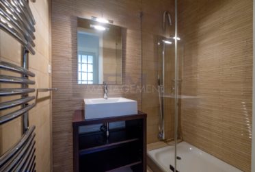 Bd des Tranchées, 9 pièces,en Rez-jardin, env. 310m2