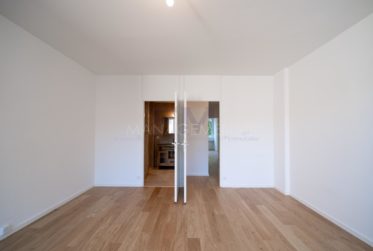 3 Bedrooms Flat