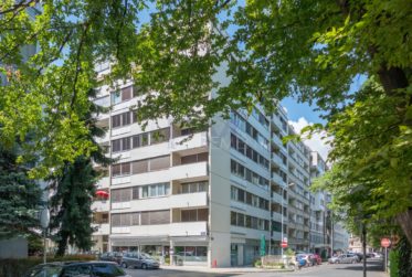 3 Bedrooms Flat