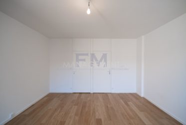 3 Bedrooms Flat