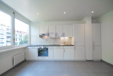 3 Bedrooms Flat