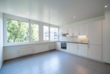 3 Bedrooms Flat