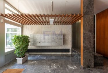 3 Bedrooms Flat