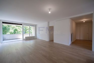 3 Bedrooms Flat