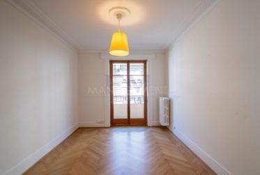 1 Bedrooms Flat