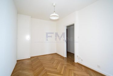 Glacis-de-Rive, 1,5 pièces au 1er étage, d'env 22m2