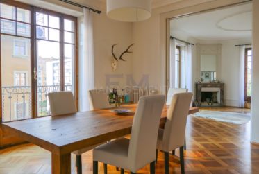 2 Bedrooms Flat