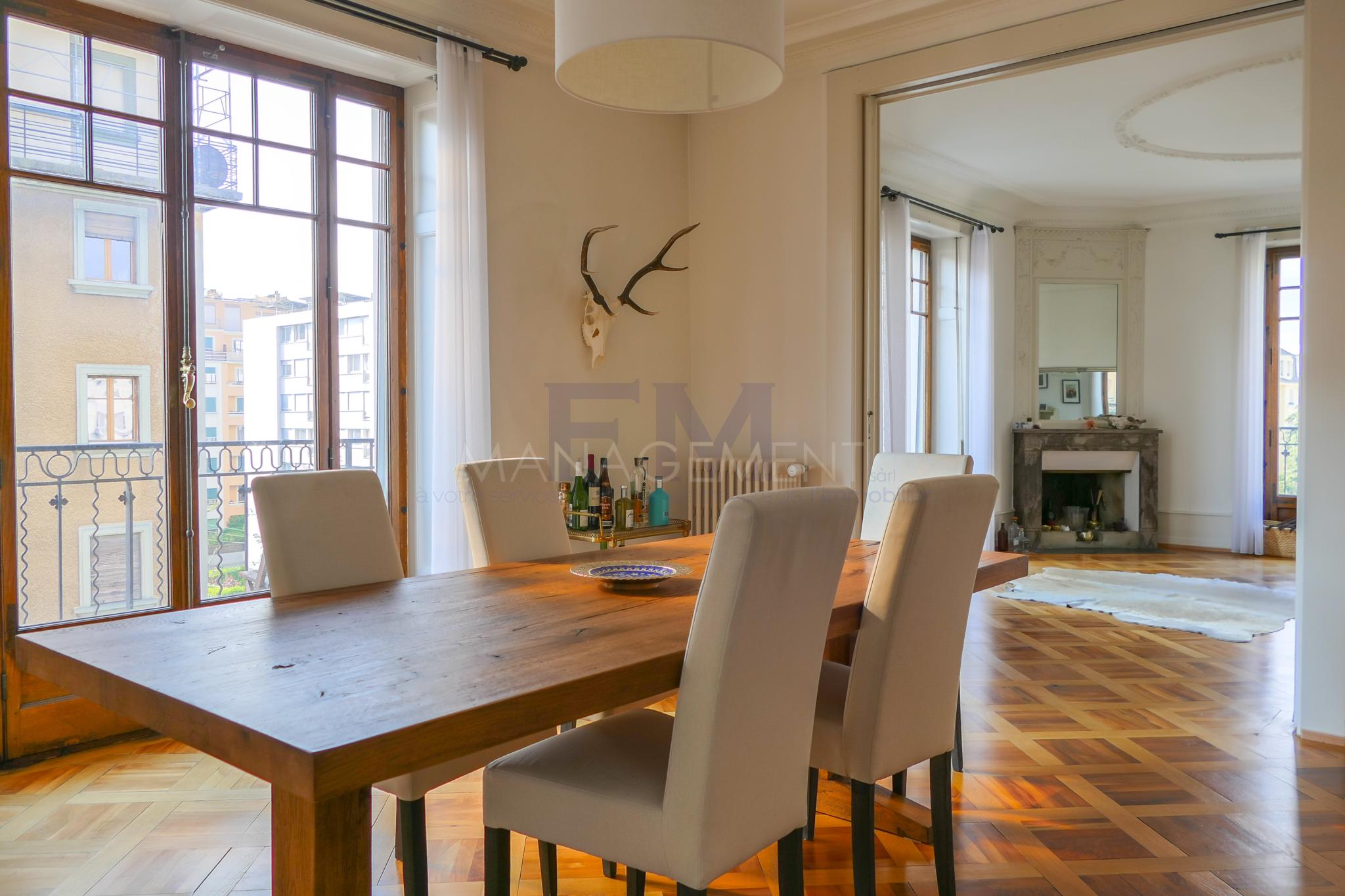 2 Bedrooms Flat