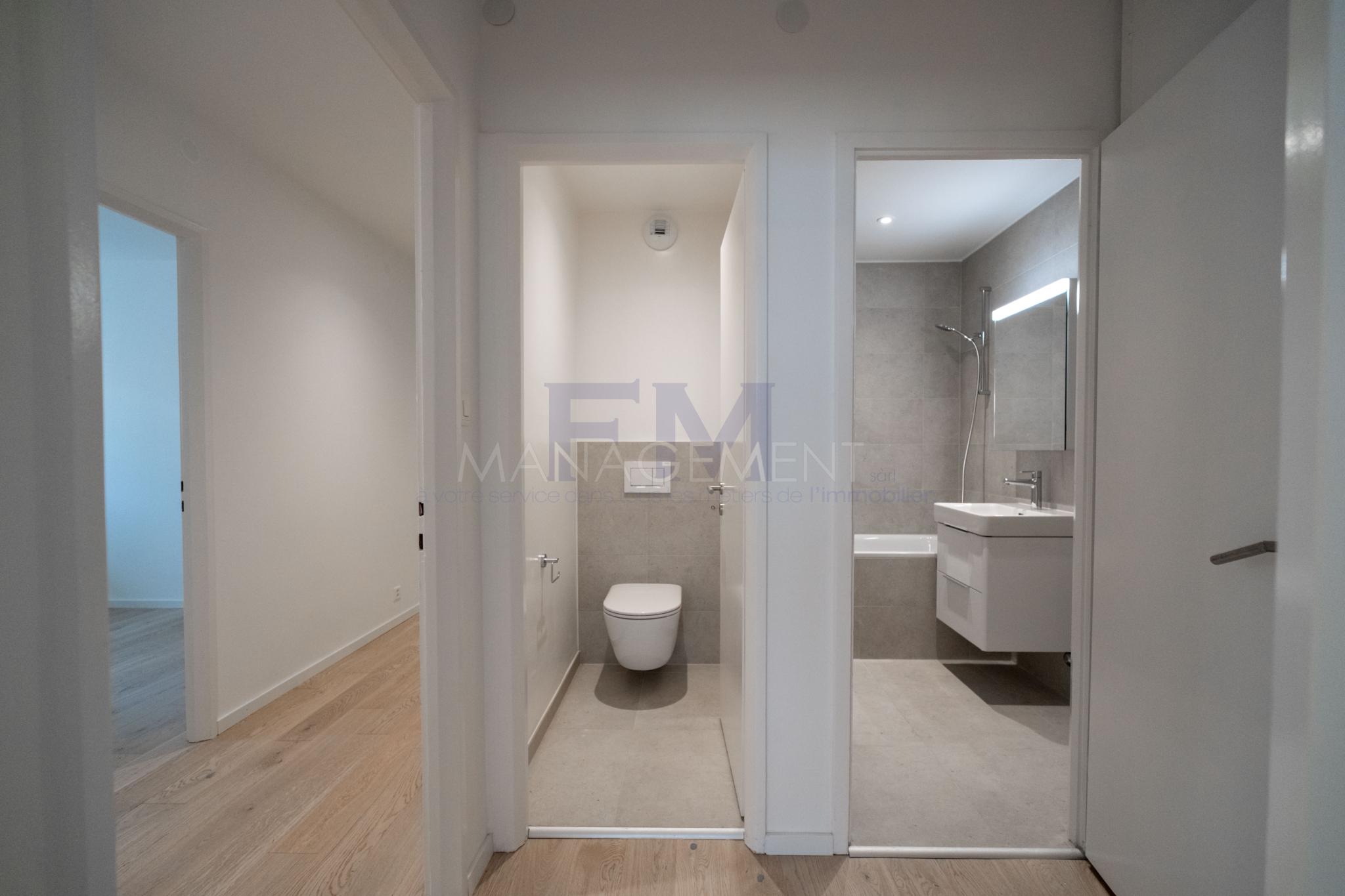 2 Bedrooms Flat