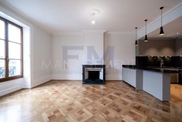 Quai des Bergues, 5 pièces au 4ème étage, env. 120m2