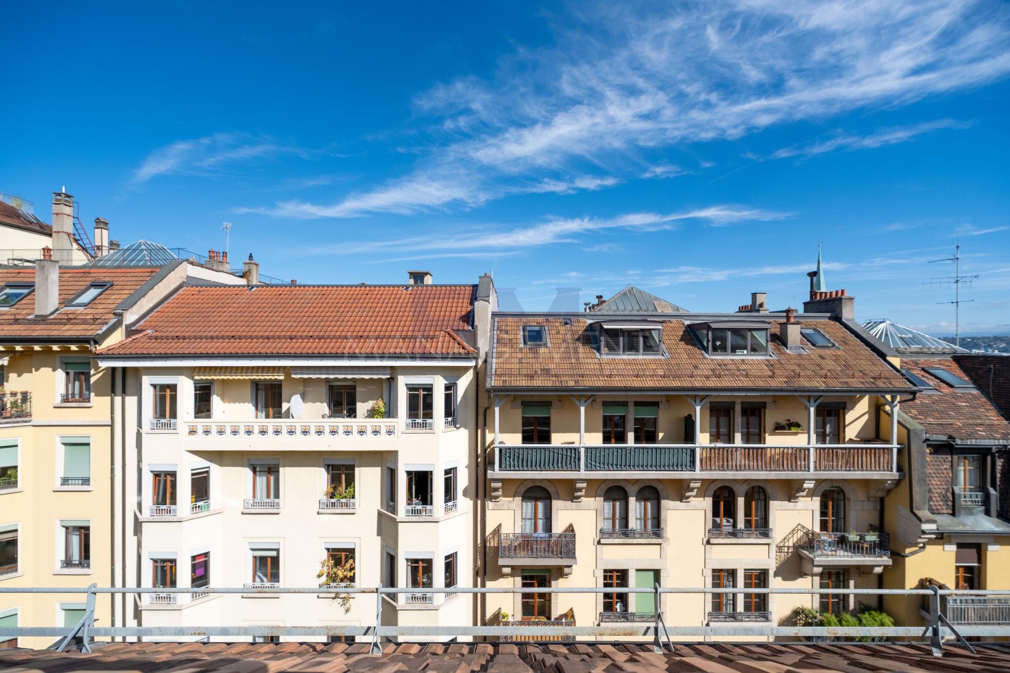 2 Bedrooms Flat