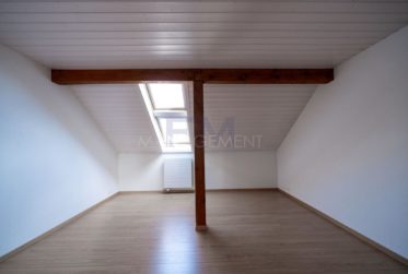 2 Bedrooms Flat