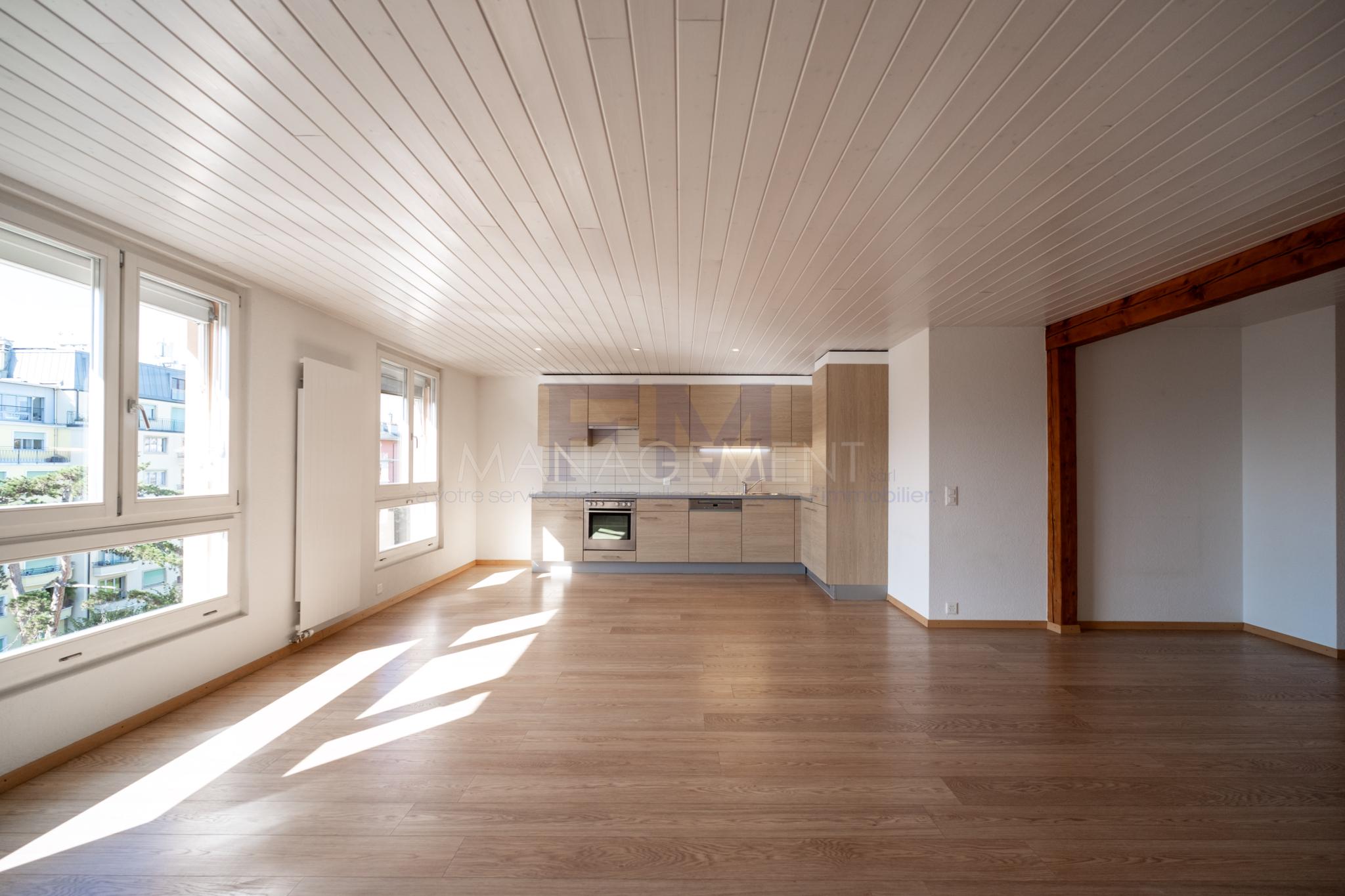 2 Bedrooms Flat