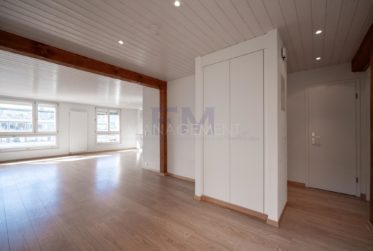 2 Bedrooms Flat