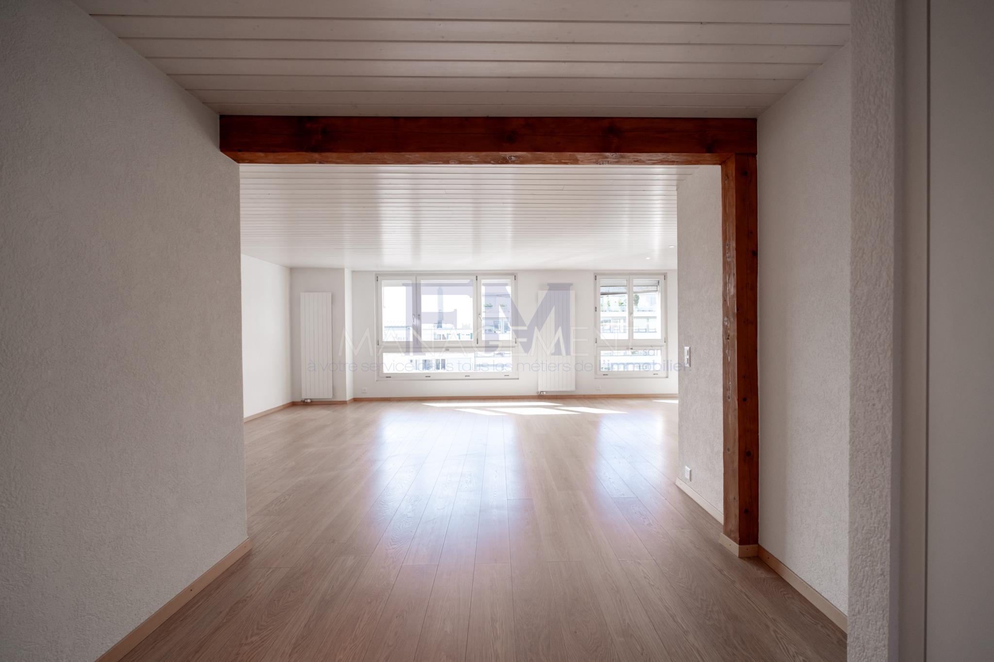 2 Bedrooms Flat