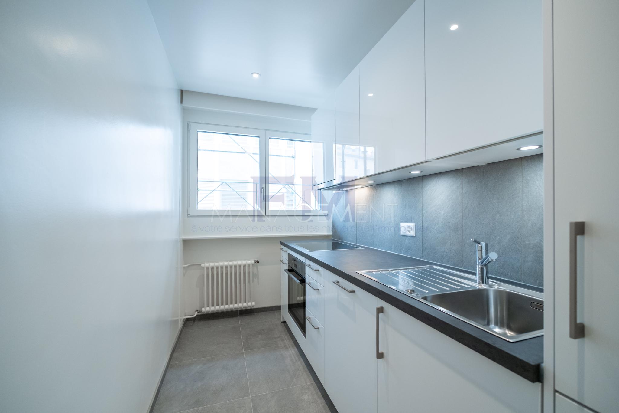 2 Bedrooms Flat