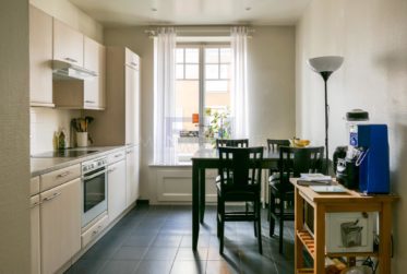 2 Bedrooms Flat