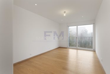 5 Bedrooms Flat