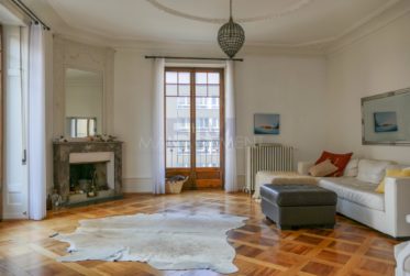 2 Bedrooms Flat