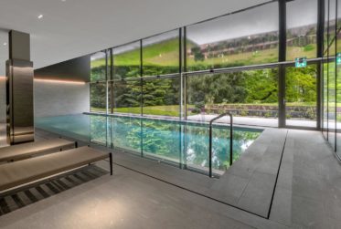 4 Bedrooms Flat, New flat