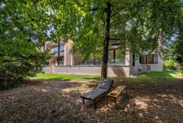 4 Bedrooms Flat, New flat