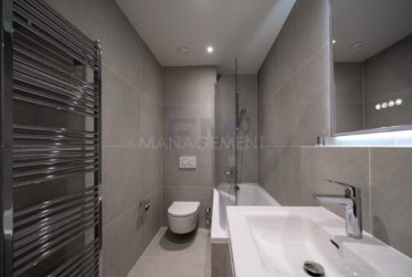 Av.de Luserna, Attique 5.5 pcs 106m2 au 7ème étage