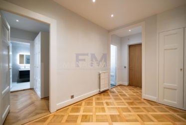 Champel -Marignac - 5.5 pièces au 1er étage, 126m2