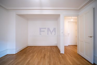 Eaux-Vives - Rue Zurlinden - 2 pièces au 3ème étage, env 35m2