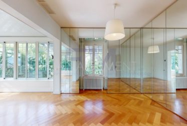 Ch. de Marclay, Vandoeuvres, villa ind., 9 pcs, env. 350 m2