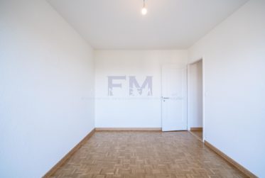 Meyrin - Av de Vaudagne - 5 pièces au 6ème étage, env 125m2