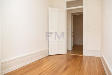 Florissant, Bvd des Tranchées, 4 pcs, 3ème étage, env 90m2