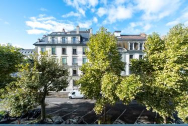 Rue Jean-Gabriel Eynard - 3,5 pièces d'env. 76 m² au 2ème étage