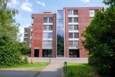 Malagnou, 4 pièces, au 1er étage avec loggia, d'env 107m2