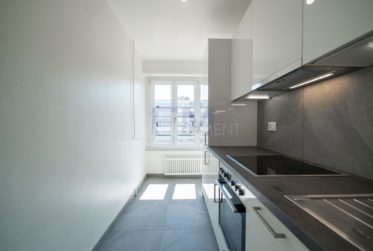 1 Bedrooms Flat