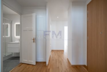 3 Bedrooms Flat