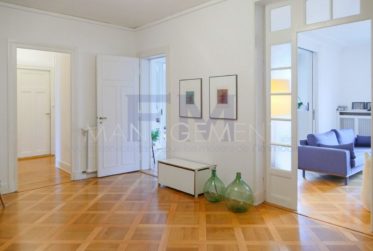 3 Bedrooms Flat