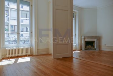 2 Bedrooms Flat