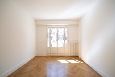 3 Bedrooms Flat