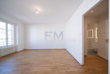3 Bedrooms Flat