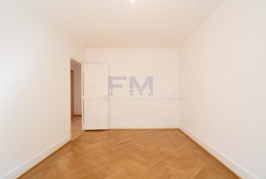 3 Bedrooms Flat