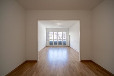 3 Bedrooms Flat