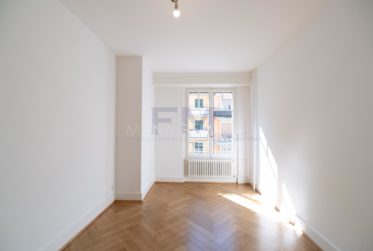 3 Bedrooms Flat