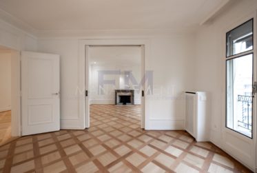 Rue de Marignac - 6,5 pièces d'env. 154 m² au 6ème étage